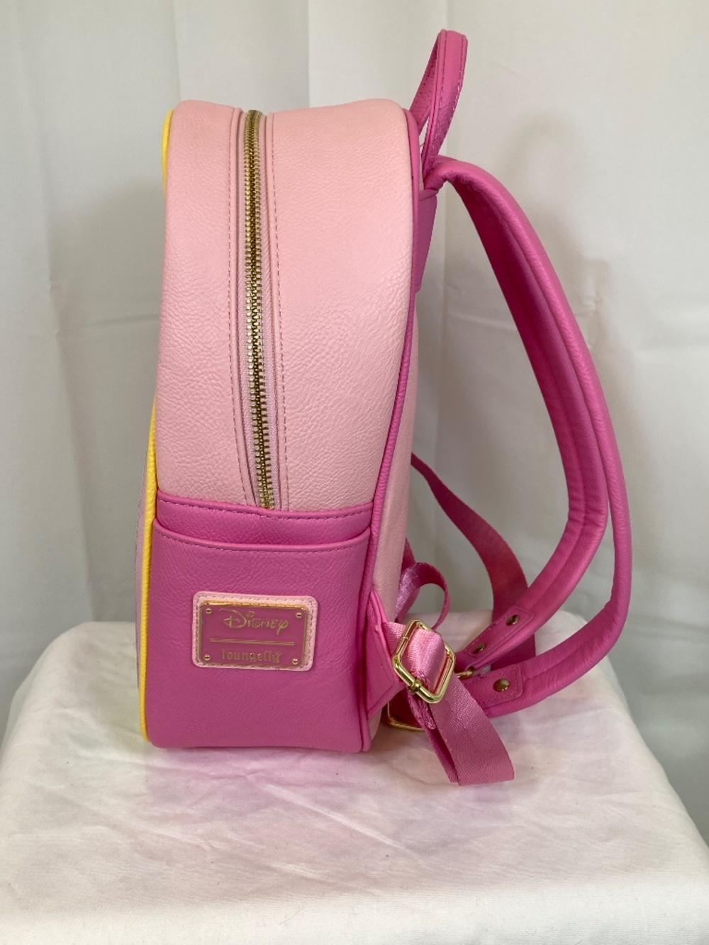 Loungefly Disney Sleeping Beauty Stained Glass Pink Backpack Some Wear - Picture 8 of 13